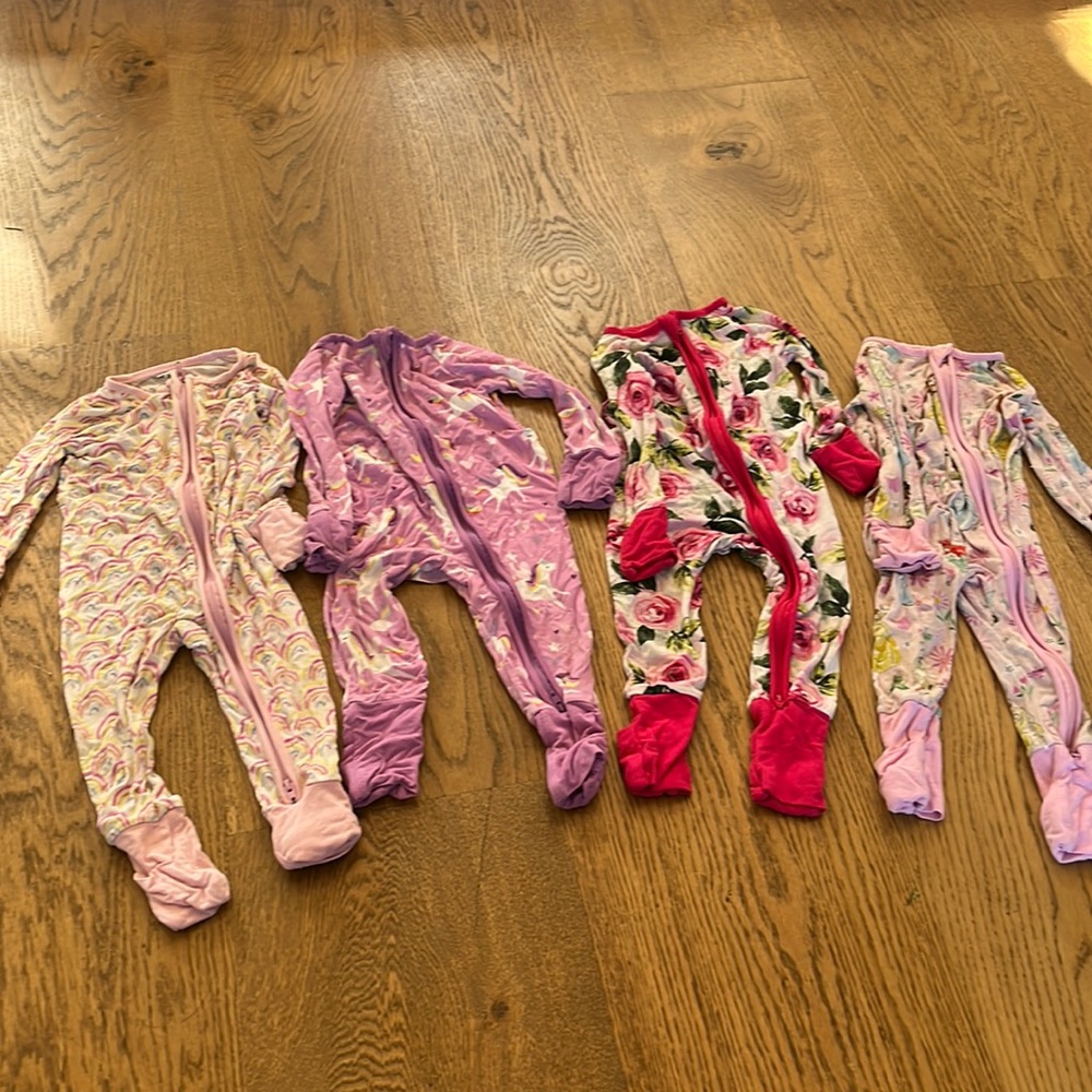 Little Sleepies 3-6 months lot of 4 girls zippies pajamas